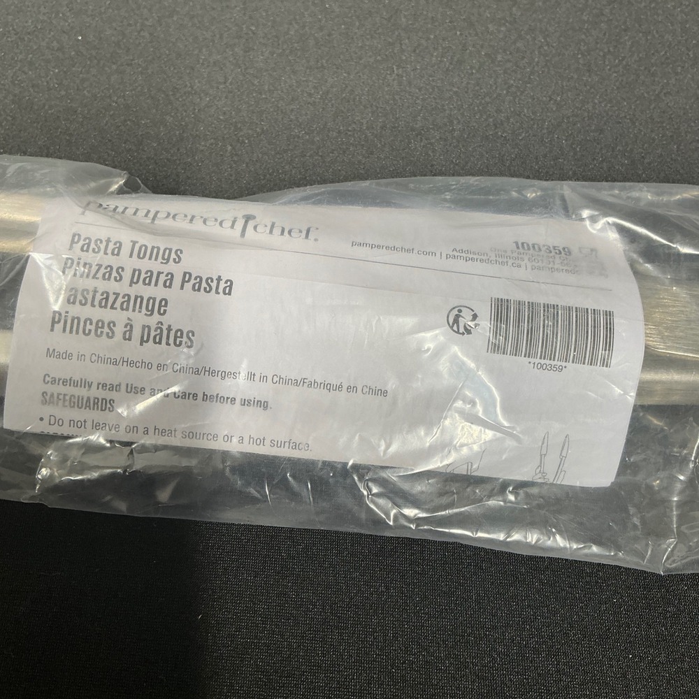 Pampered Chef Pasta Tongs Grips Server Utensil Kitchen Cooking Gadget Tool NEW